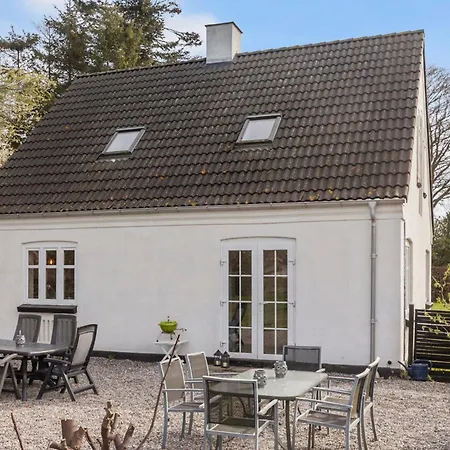 וילה Bright And Cozy House Near Forest And - Space For 8