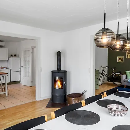 Bright And Cozy House Near Forest And - Space For 8 Horbelöv